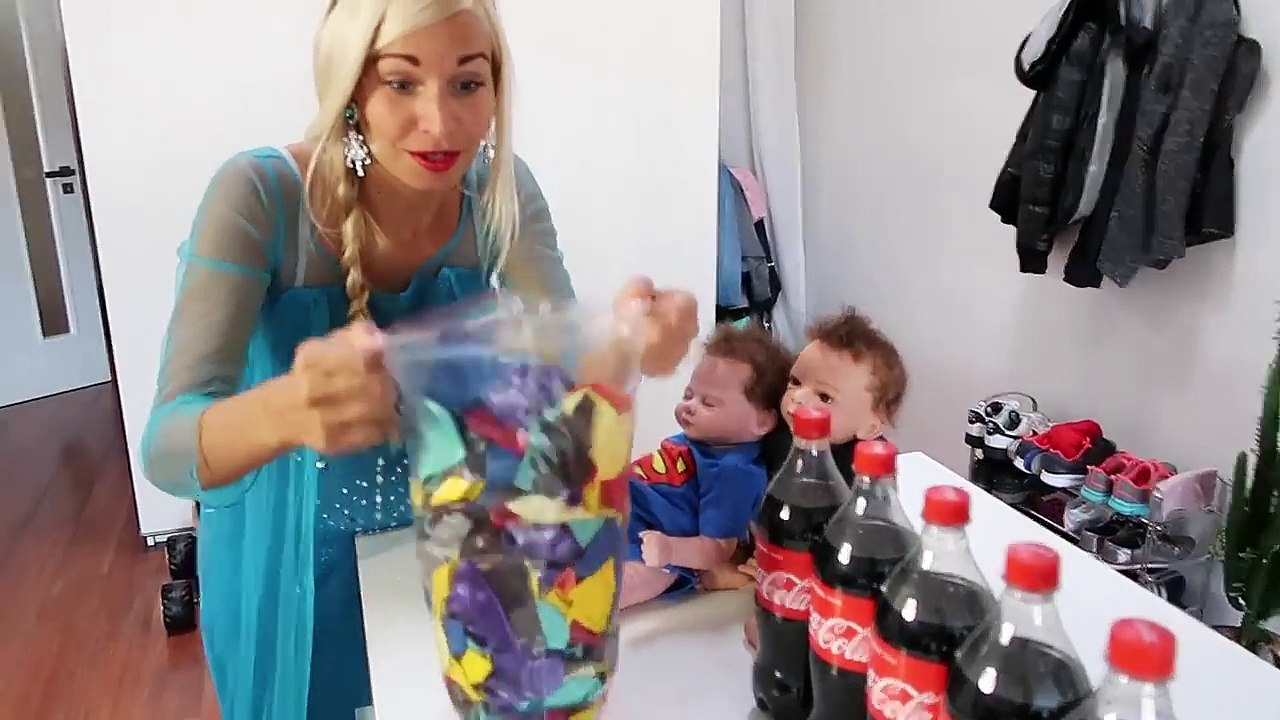 Crying Silicone Baby Accident / Mammy Playing Doctor