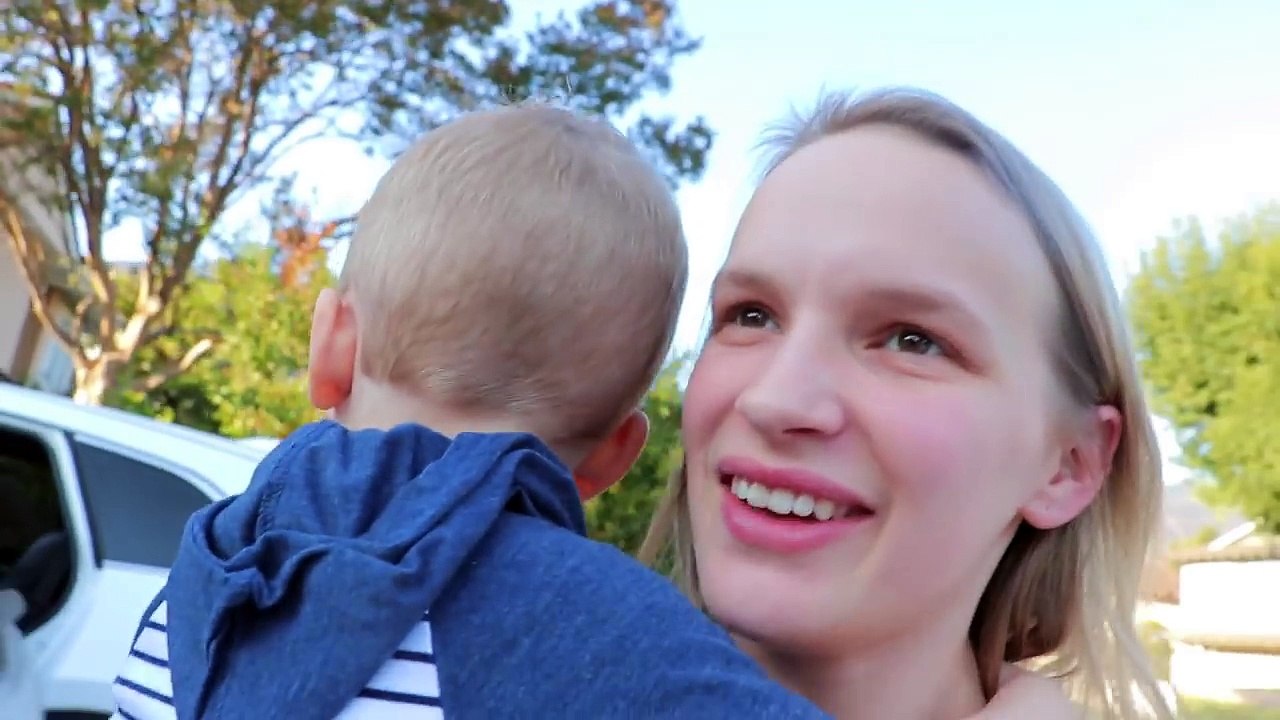 Toddler & Baby Reunited With Grandma