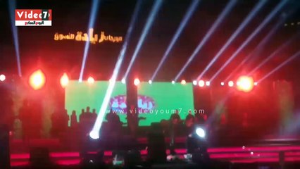 نانسى عجرم تغنى "يلا" لايف