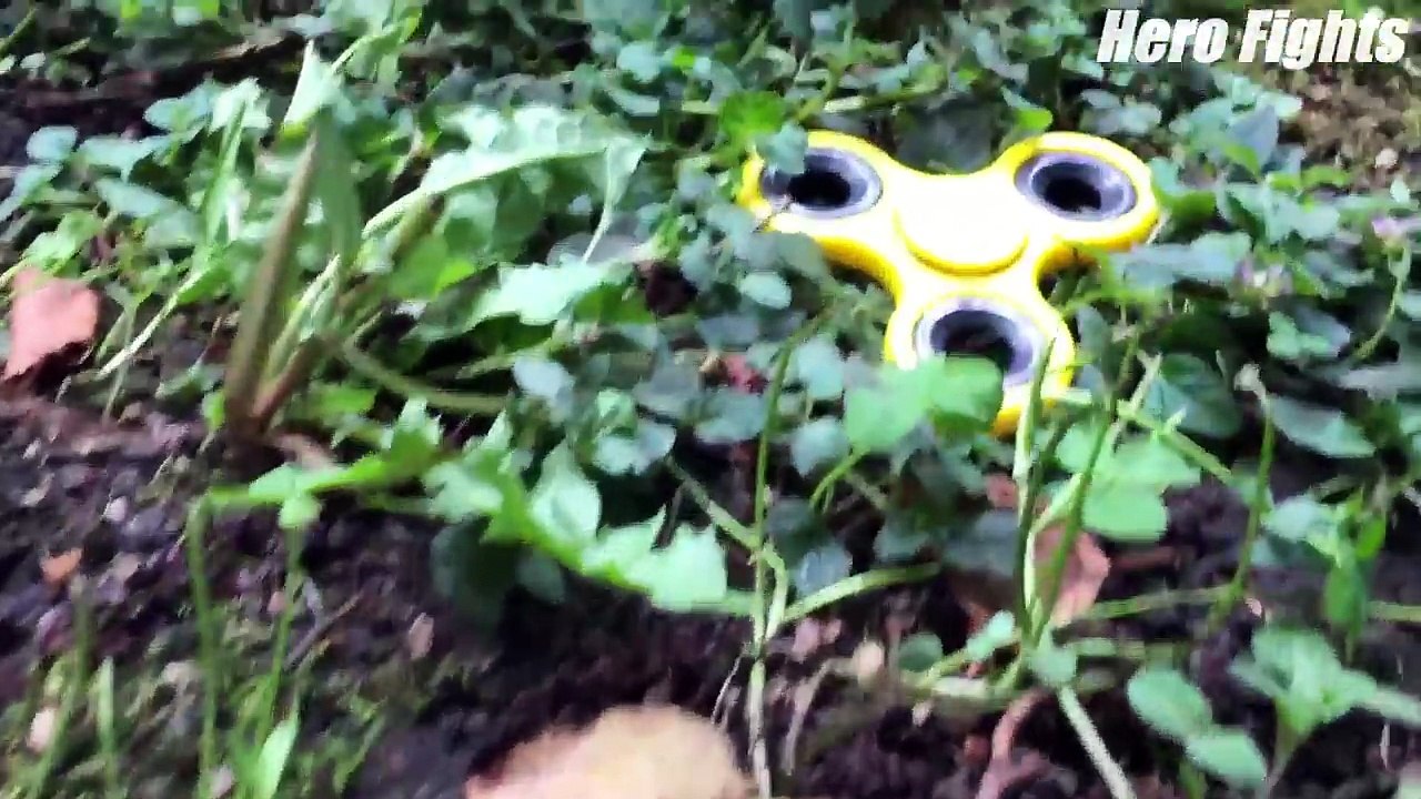 Star Wars Trooper ATTACKS Bad Baby Minnie. Daddy Freak Saves The Day!