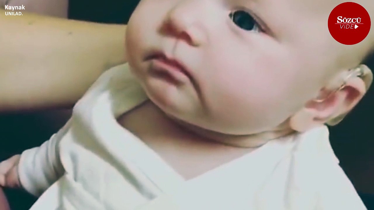Annesinin sesini teknoloji sayesinde ilk kez duydu