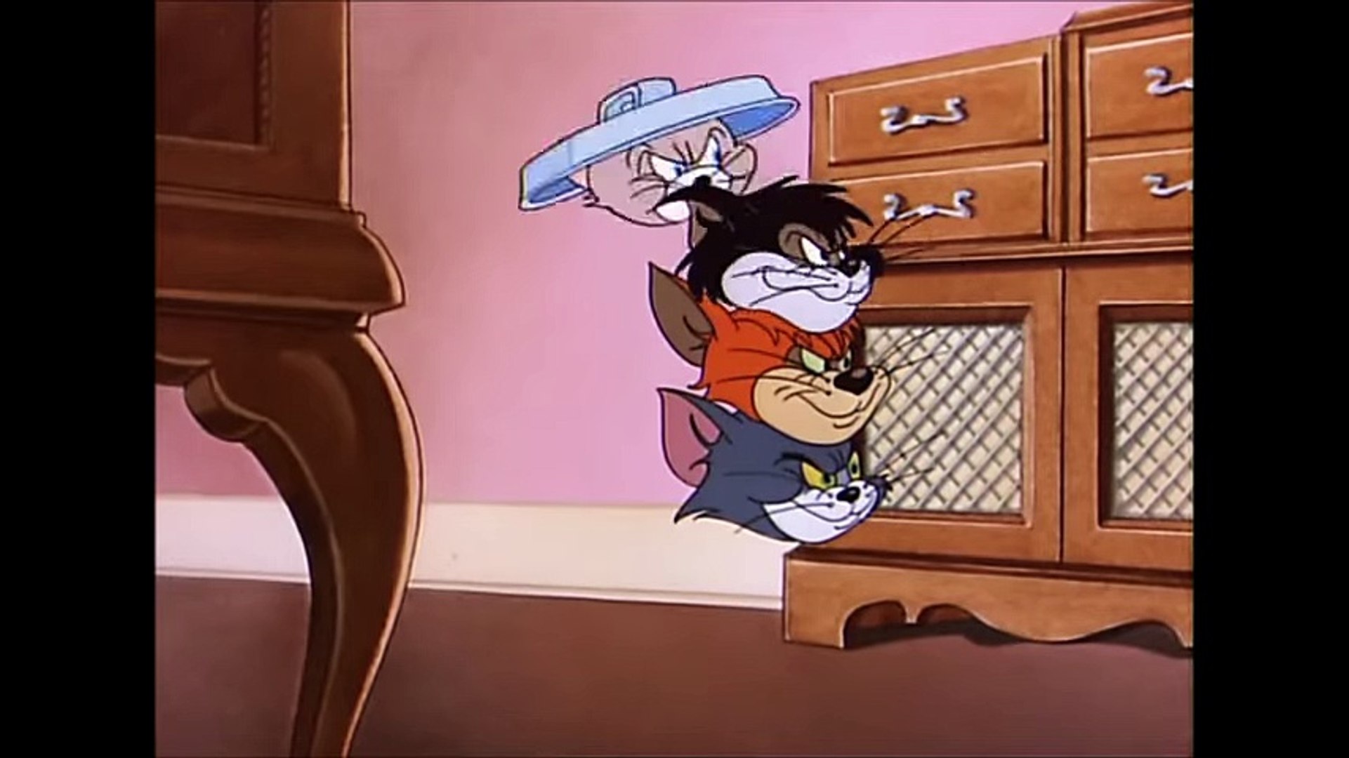 توم وجيري حلقة ازعاج جيري من القطط الثلاثه مضحكه جداااا - Tom And Jerry -  Vidéo Dailymotion