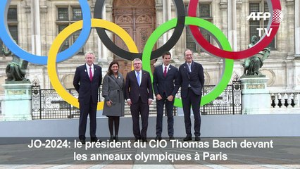 JO-2024: Thomas Bach devant les anneaux olympiques à Paris
