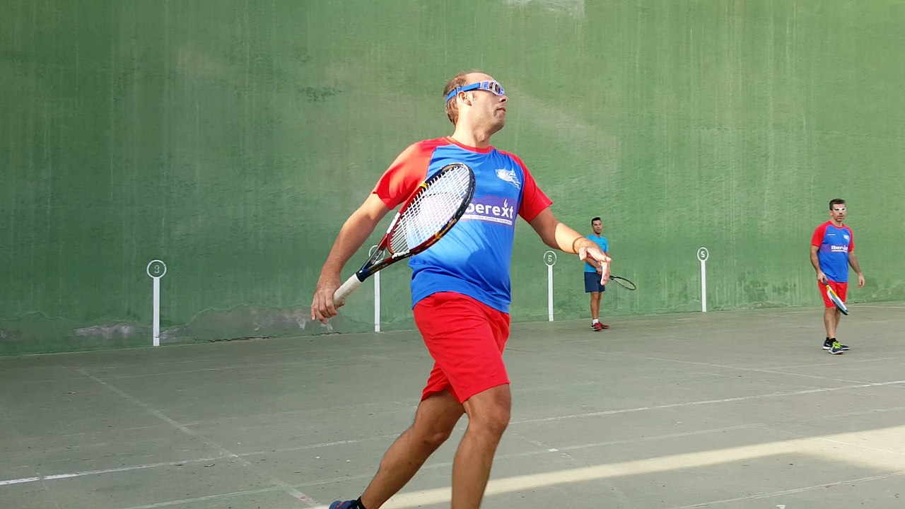 Frontenis honor 2ª partida set 1 Colmenar de Oreja vs Rivas