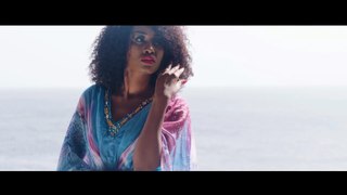 Queen Biz - C'est la vie (official video)