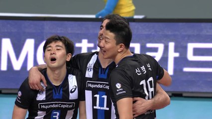 '안드레아스·문성민 40점' 현대캐피탈 선두 도약 / YTN