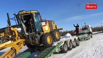 Extreme Heavy Equipment Loading Fail & Win Compilation 2017