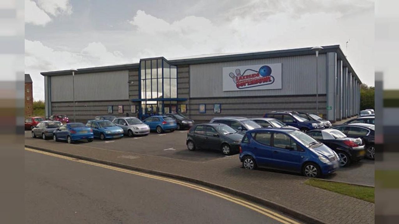Police end hostage situation at bowling alley in central England