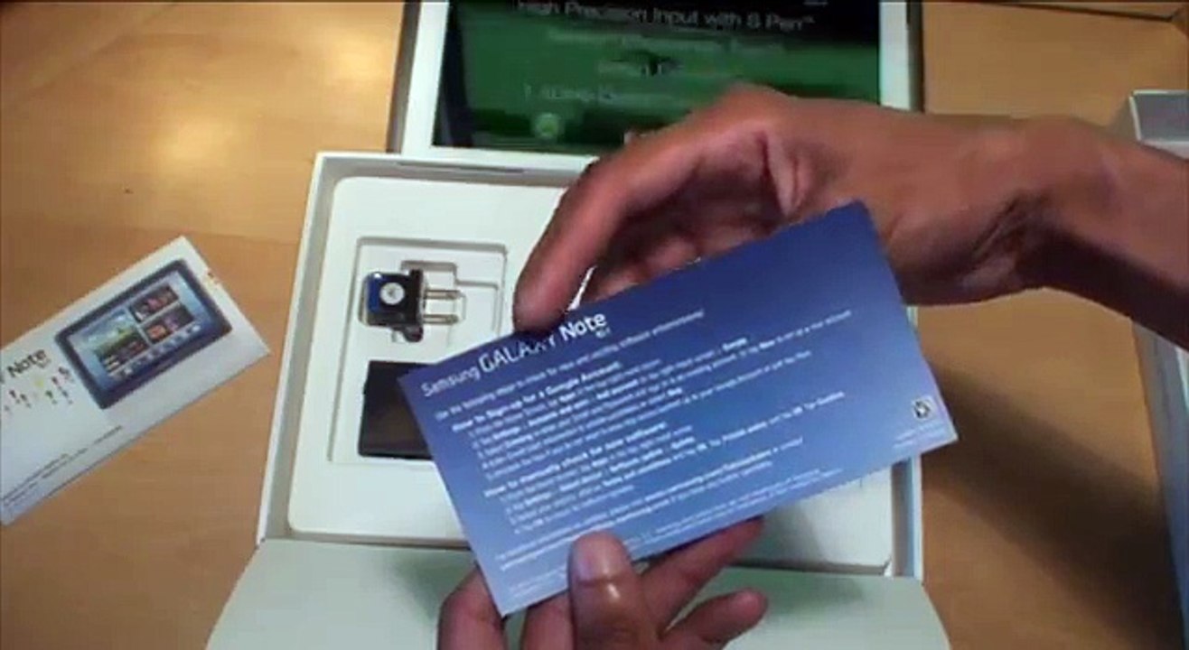 Unboxing Samsung Galaxy Note 10.1 / Setup / First Look (GT-N8013)