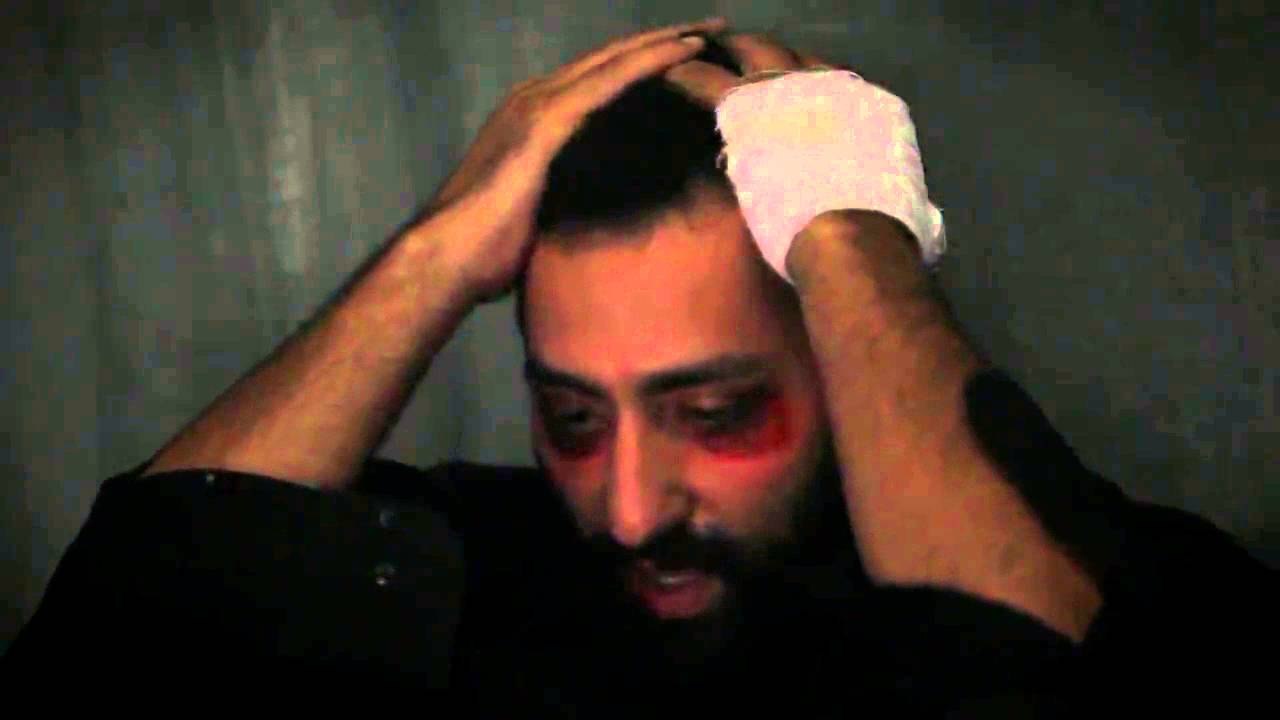 أخت تريز - مشهد لـكامل المتطرف" وهو يوجه نفسه داخل زنزانة أمن الدولة ويضرب دماغه فى الحيط