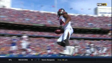 Jameis makes it look easy on TD toss to wide-open O.J. Howard