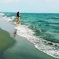 Tamara Đurić šeta gola po moru