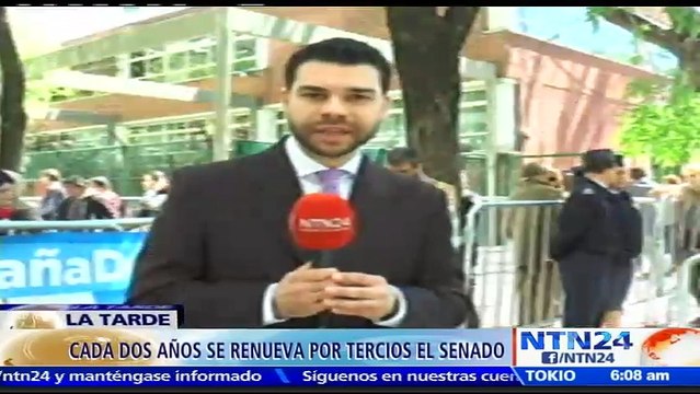 Avanza la jornada electoral en Argentina donde Mauricio Macri y Cristina Fernández miden fuerzas en las legislativas