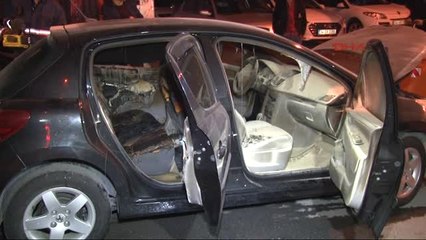 Güngören'de Park Halindeki Otomobil Kundaklandı