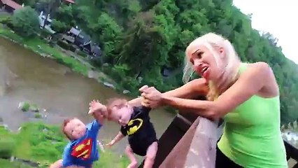 Hidden Crying Babies / Silicone Baby Doll Prank His Mommy On Balcony