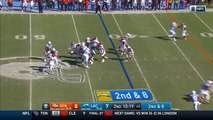 Philip Rivers makes quick-reaction throw to Hunter Henry for 19 yards