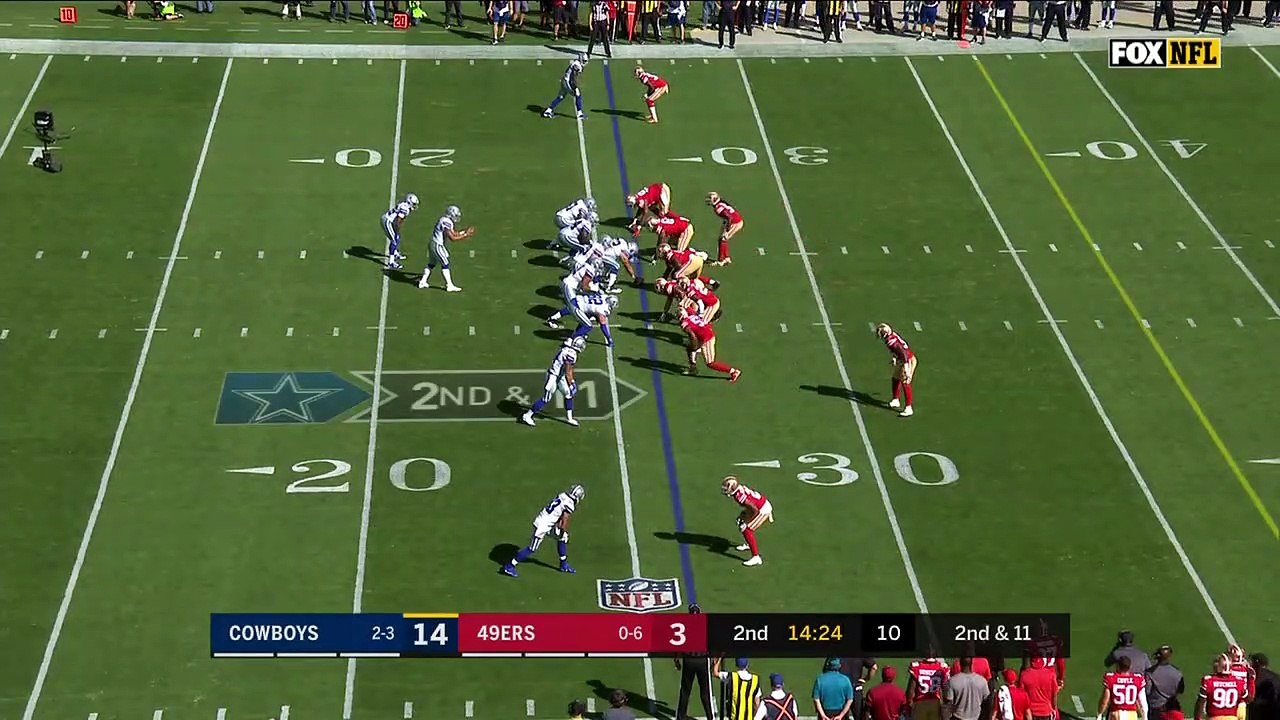 Dez Bryant stretches out for first down