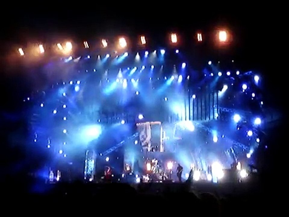 Muse - New Born, Rock Werchter, Werchter, Belgium  6/28/2007