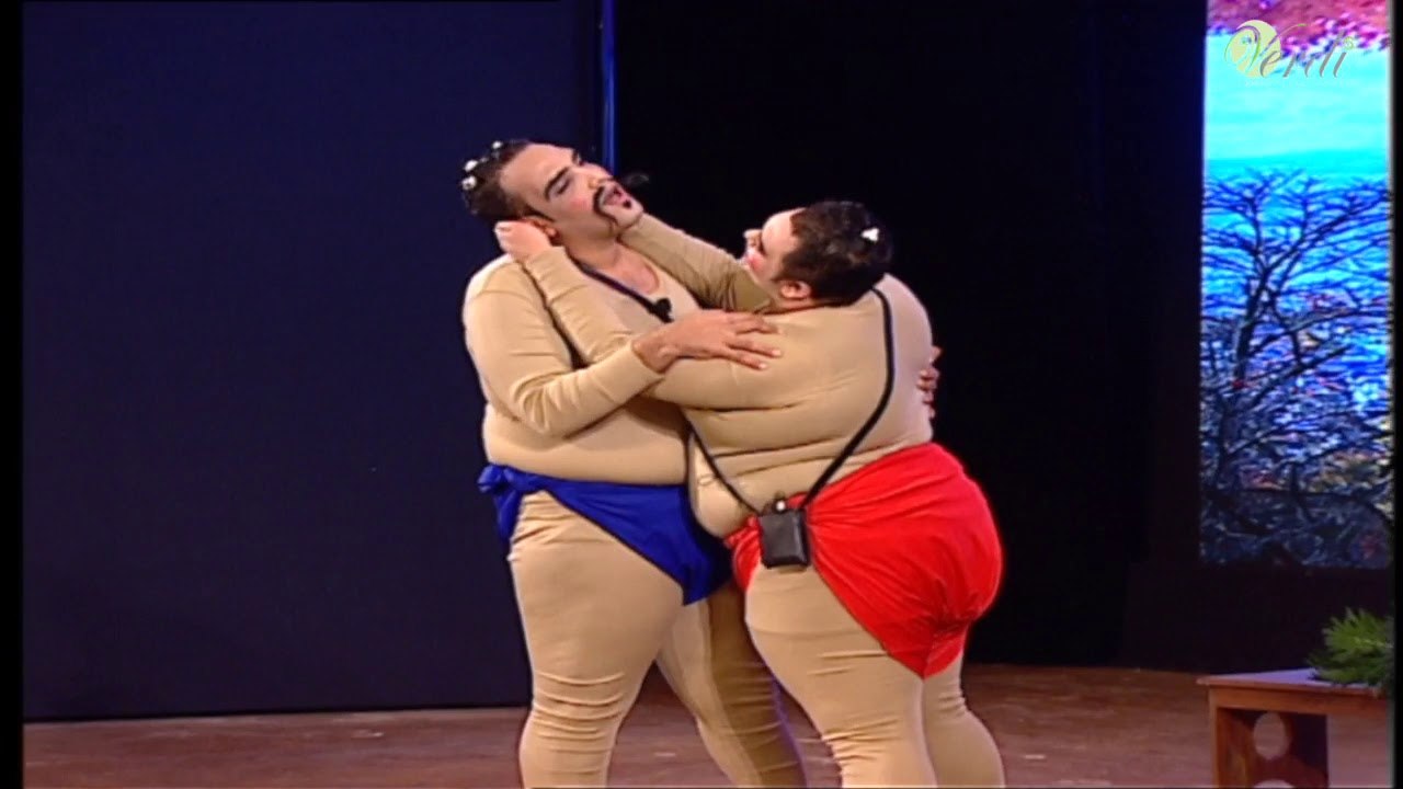 مباراة السومو بطريقة كوميديه علي طريقة نجوم تياترو مصر مش هتقدر تمسك نفسك من الضحك