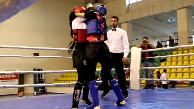 Muay Thai Müsabakası Edremitte Yapıldı