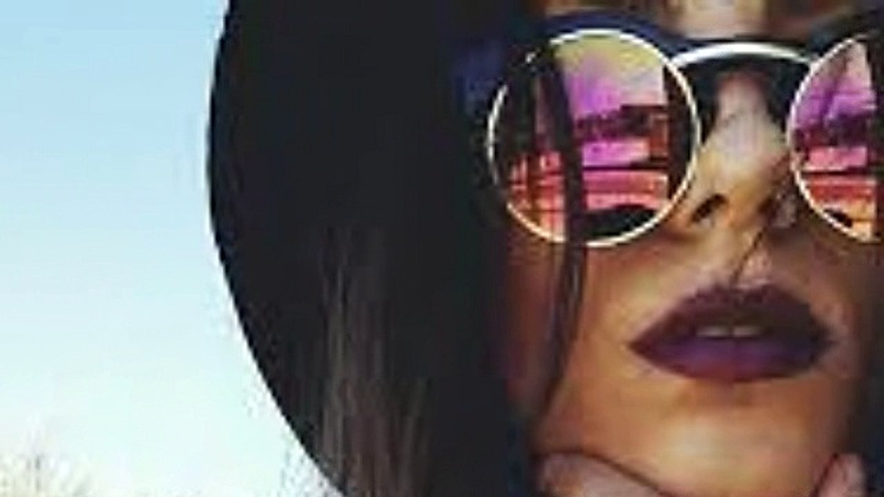 Tôi yêu em đến cả ánh mắt của em cũng yêu