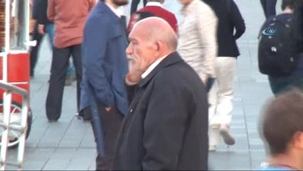 Taksim'de Yaşlı Adamın Sapıklık Yaptığı İddiası