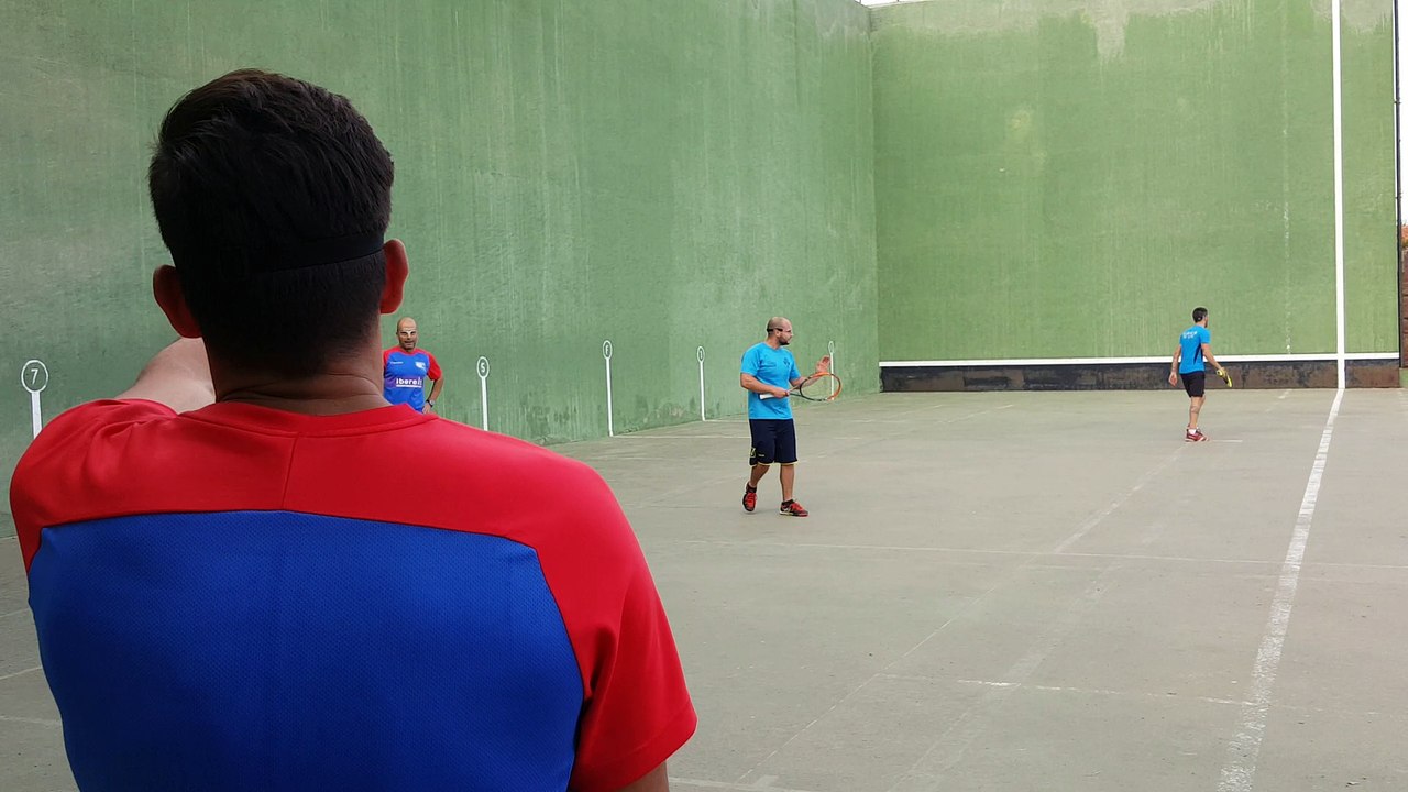 Frontenis honor 1ª partida set 1 Colmenar de Oreja vs Rivas