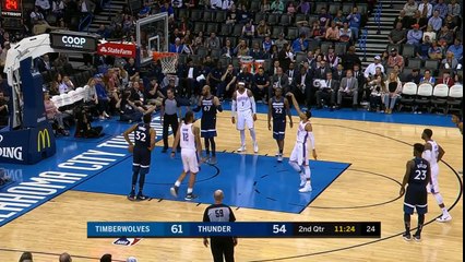 Champion : Andre Roberson balance deux air balls de suite sur la ligne des lancers !