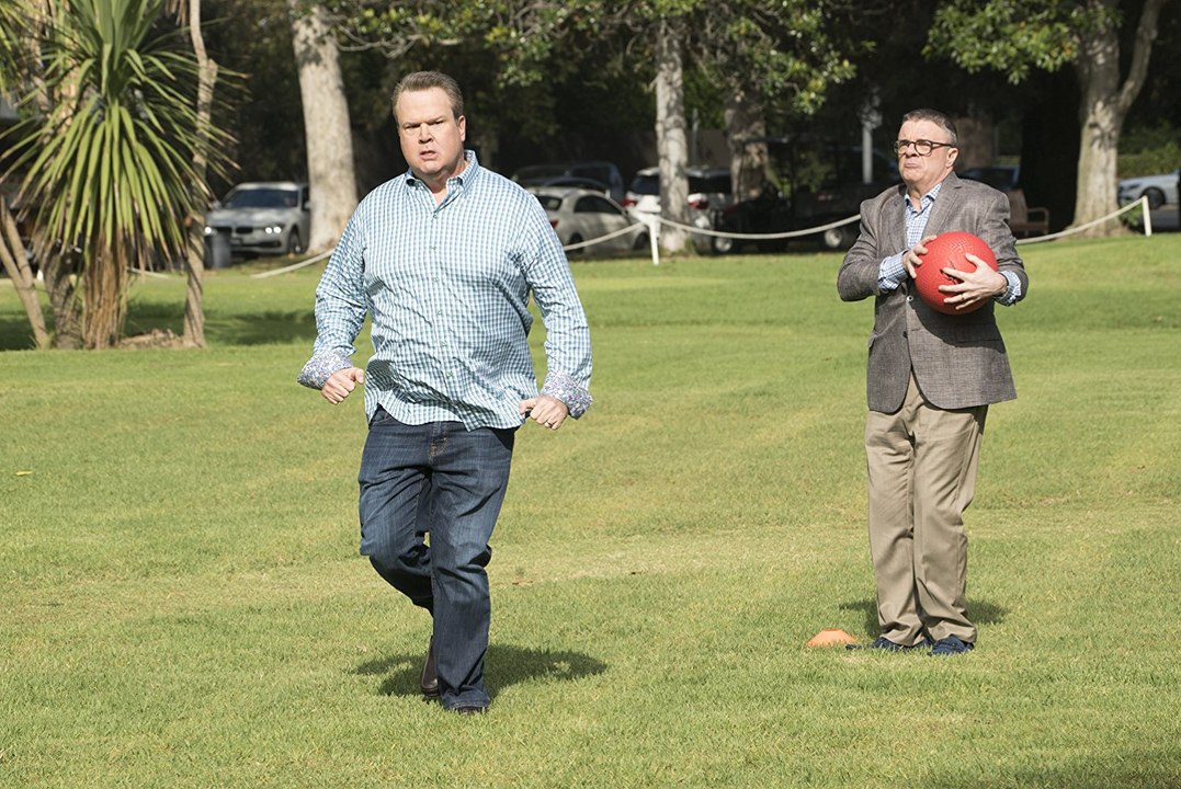 Official HD Modern Family Season 9 Episode 5 - (It’s the Great Pumpkin, Phil Dunphy)