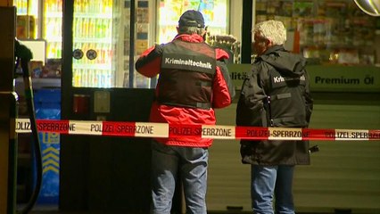 Επίθεση με τσεκούρι σε περαστικούς