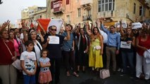 Thousands rally in Malta to honor slain reporter | DW English