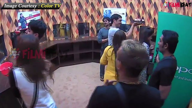 Bigg Boss 11: Hina Khan, Arshi and Shilpa makes FUN of Dhinchak Pooja's LICE | FilmiBeat
