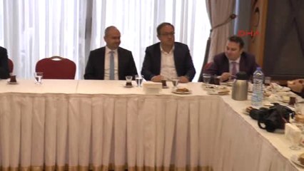 Télécharger la video: Manisa Ak Partili Baybatur: Sıra CHP'li ve MHP'li Belediyelere de Gelecek