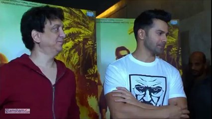 75.Varun Dhawan makes FUN of John Abraham's dancing