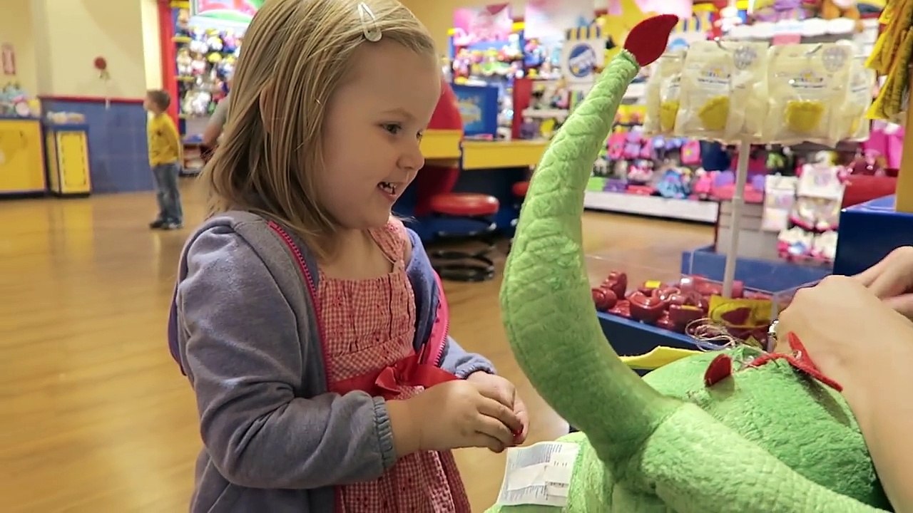 BUILD A BEAR | HOW TO TRAIN YOUR DRAGON | BARF & BELCH!