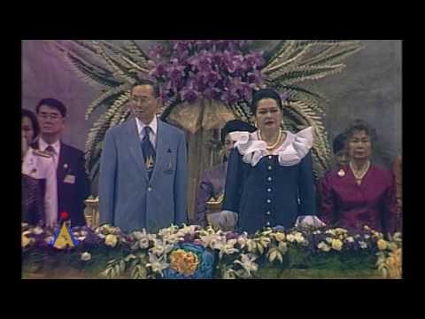 เป็นบุญตา เพลงสรรเสริญพระบารมี ในพิธีเปิดเอเชียนเกมส์ ครั้งที่ 13 [18 พ.ย. 59] Full HD