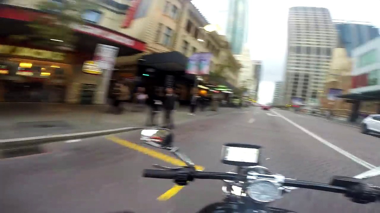 LOUD Harley Ride Sound Vance and Hines Short Shots Big City Thunder Monster Baffles Видео