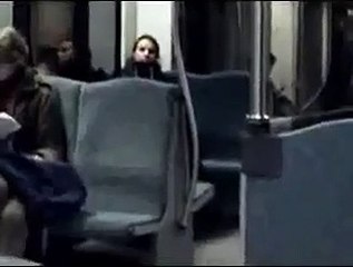 Une petite racaille se fait calmer d'une façon incroyable... La honte suprême !!