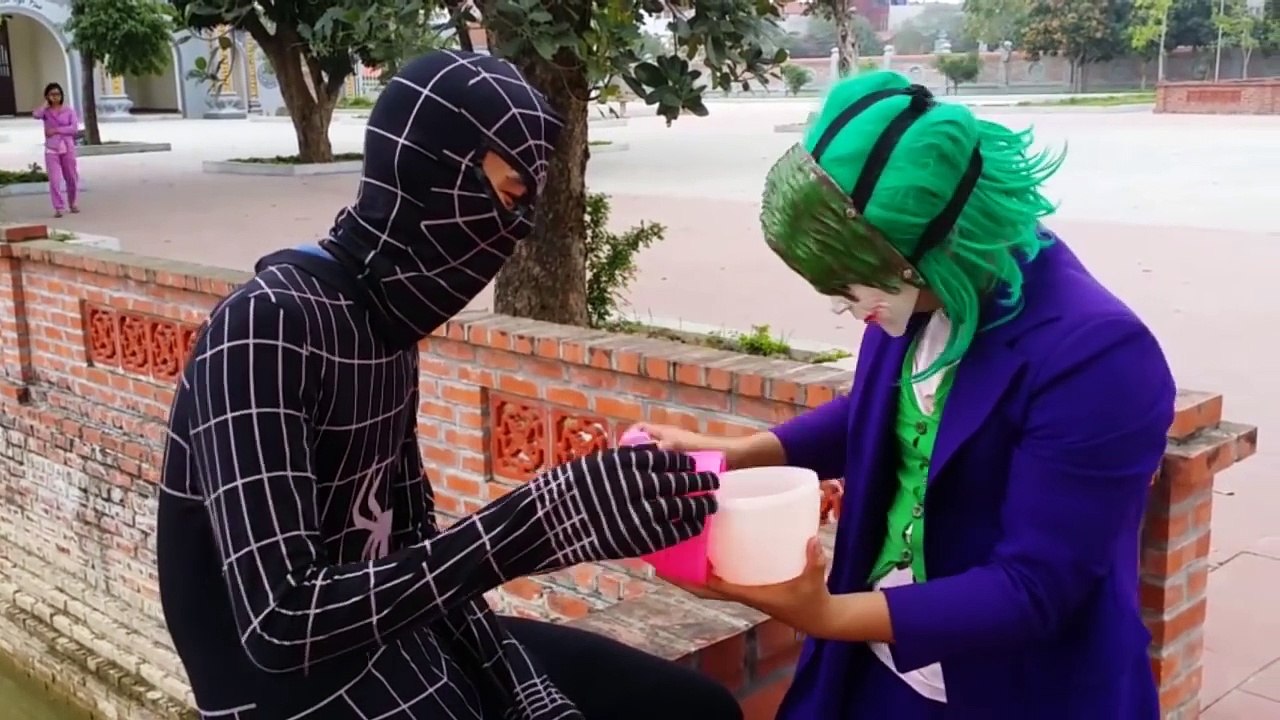 Joker ROB ICE CREAM SpiderBaby w/ Vampire Baby Scares Deadpool Funny