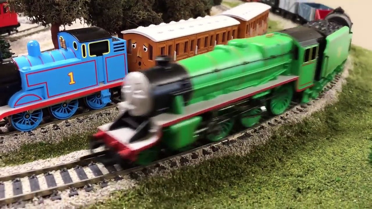 Henrys Long Freight Train Hornby Bachmann Thomas and Friends HO/OO Scale