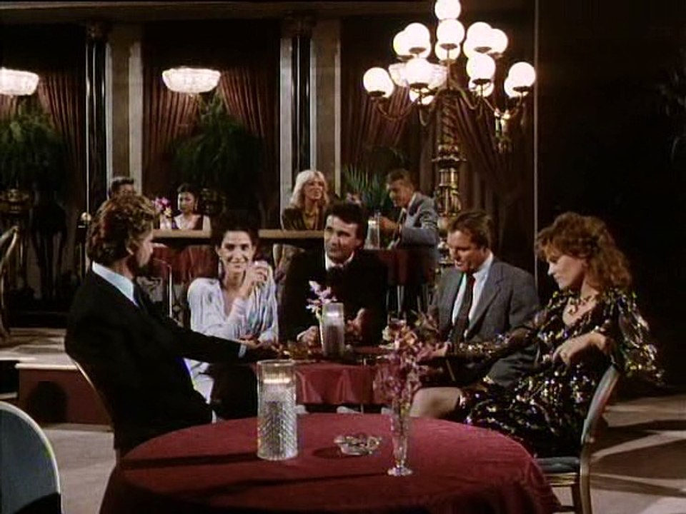 Hotel  S02E06 - Vorteile