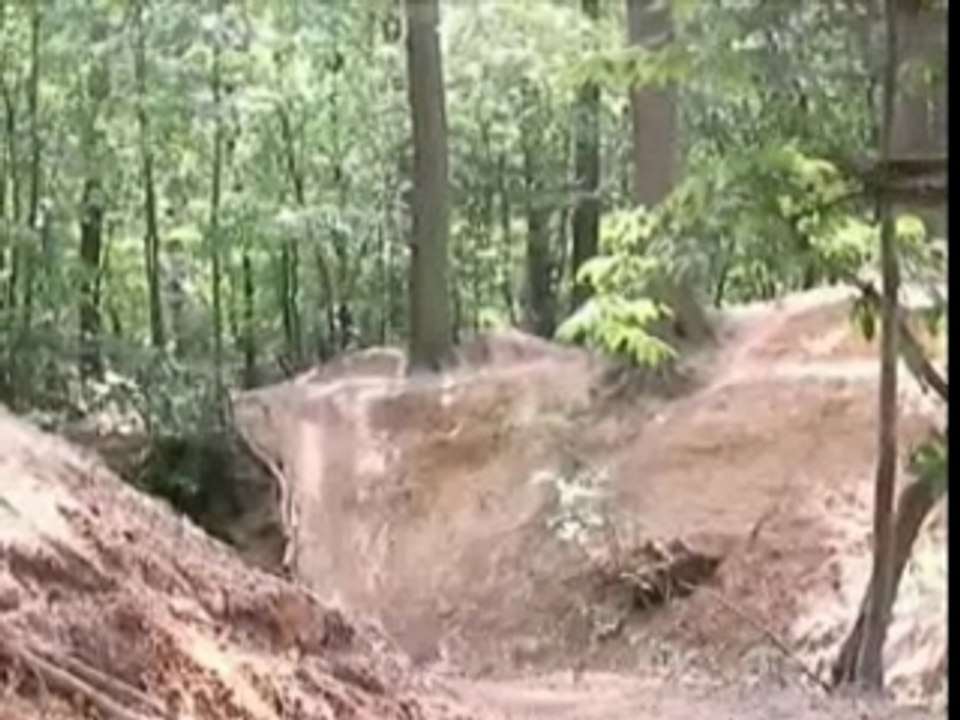 PUB La TOUR spot MEUDON vtt