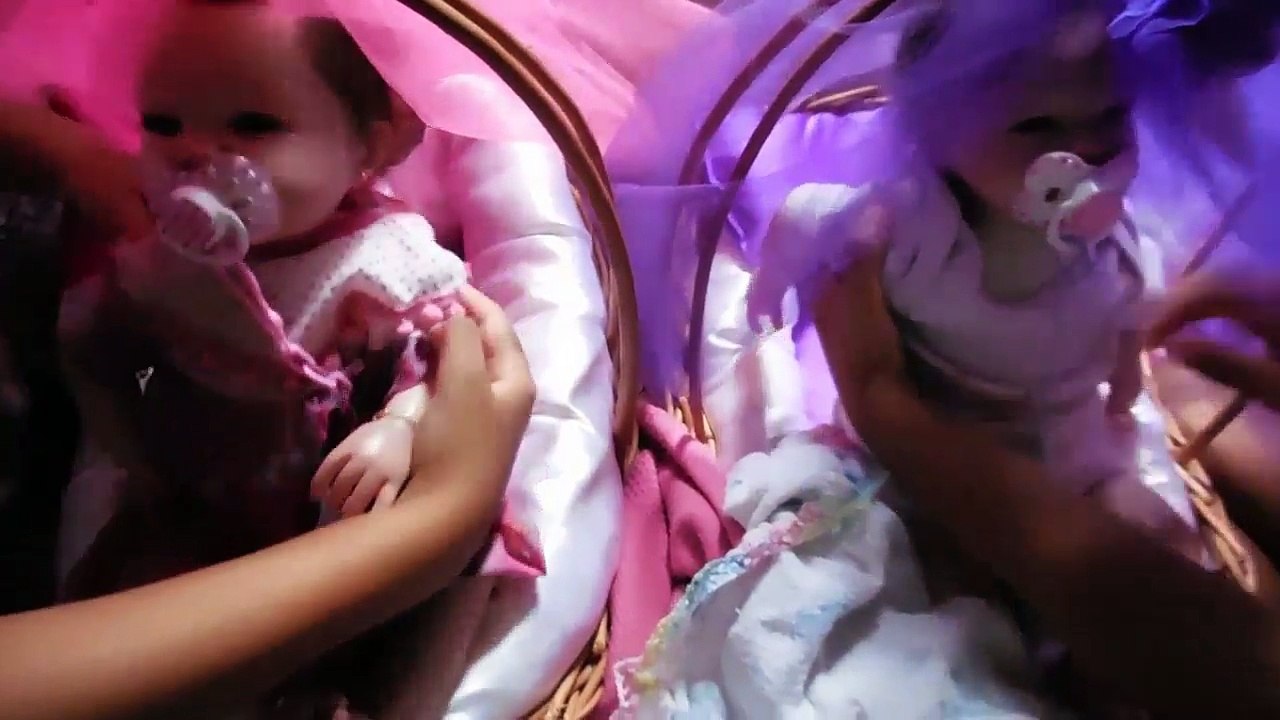 Bebê Reborn ♥ Rotina da Manhã ♥ Mel e Sarah