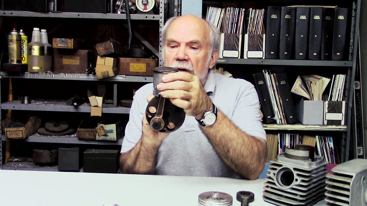 How Does A Motorcycle Combustion Engine Work?