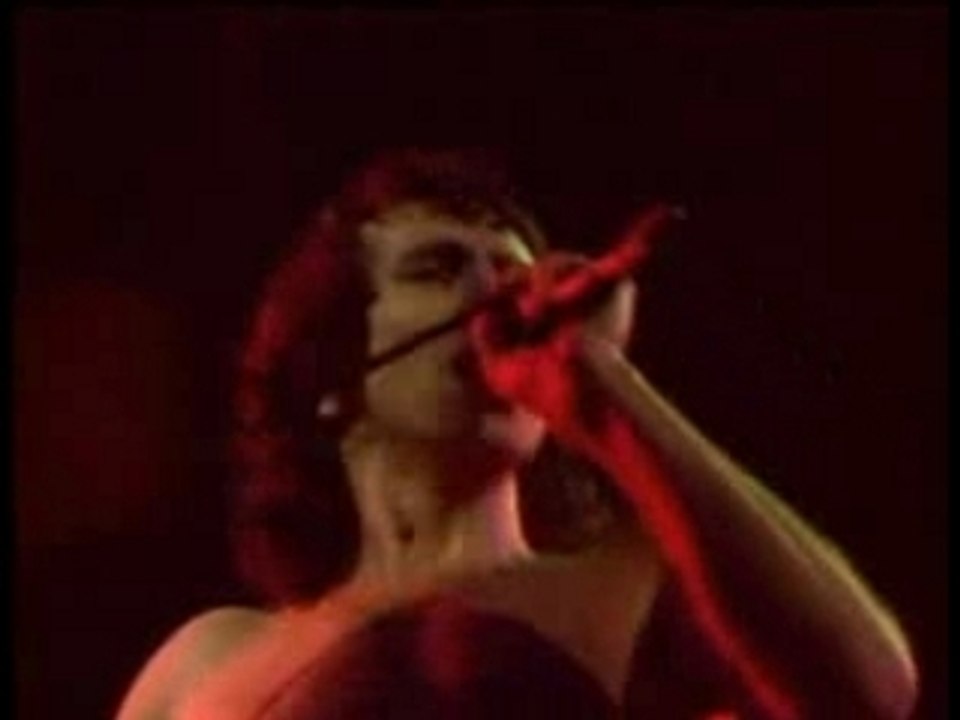 AC/DC - Dog Eat Dog (Live)