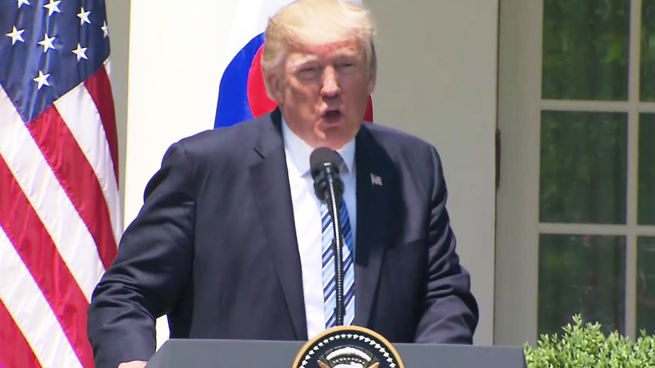 백악관 "트럼프, 北 상황 평화적 해결 추구...제재 강화 촉구" / YTN