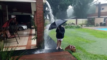 Não brinque na chuva quando estiver relampeando