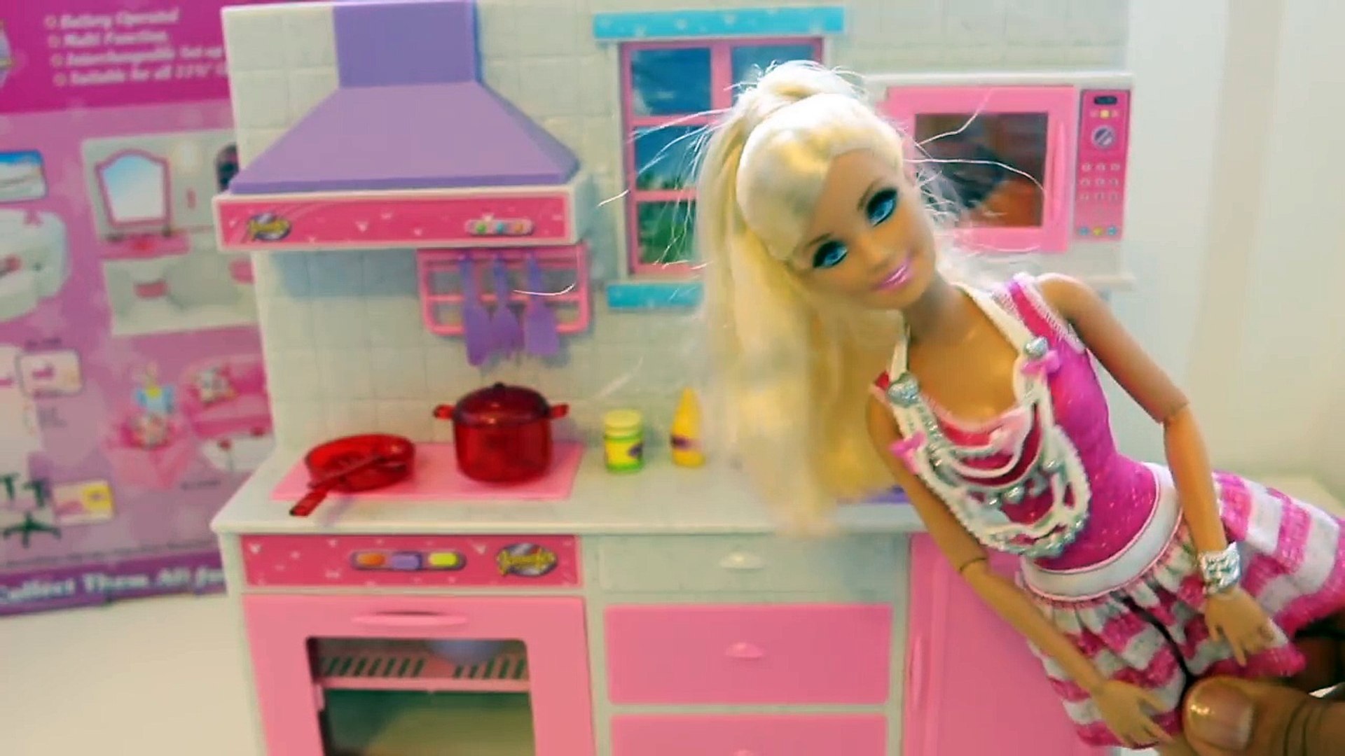 باربى فى المطبخ طبخ حقيقى ألعاب بنات Deluxe kitchen for Barbie – Видео  Dailymotion