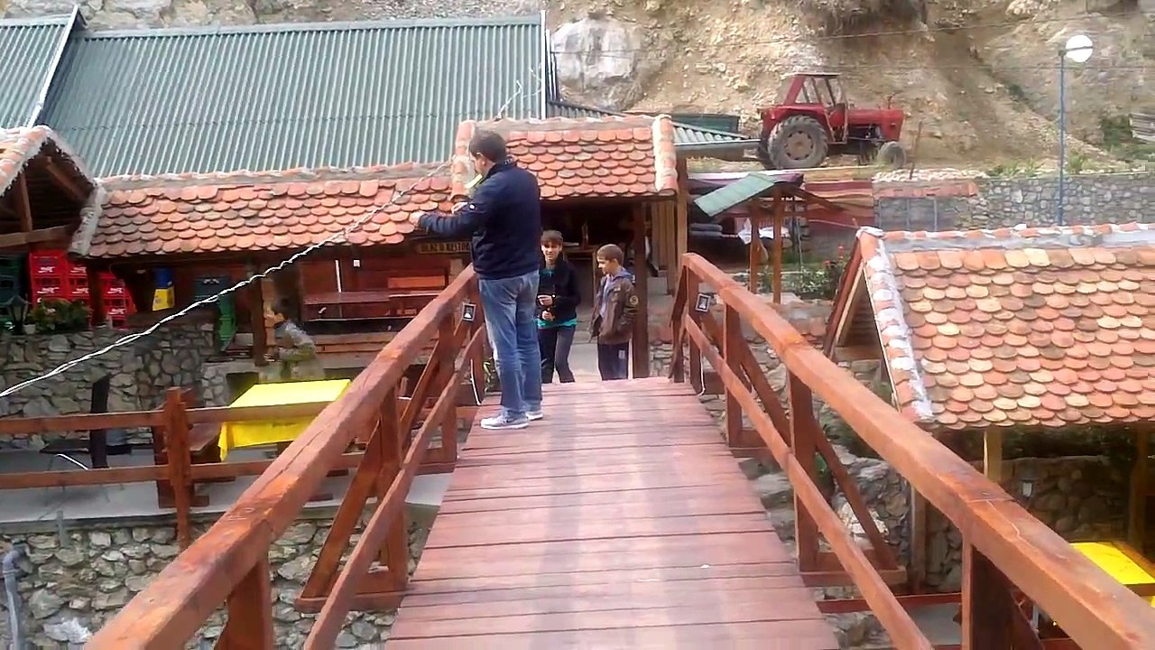 Kafana i ribnjak kod Rajka - Ždrelo