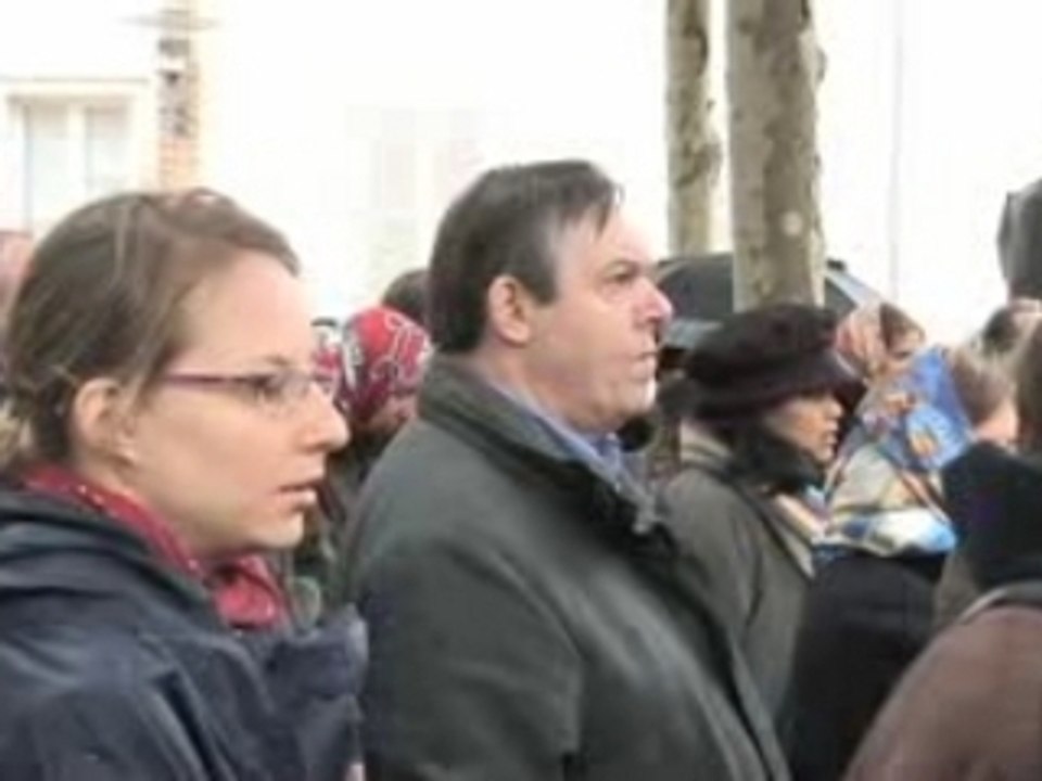 La messe à la rue. Communauté traditionnelle à Amiens